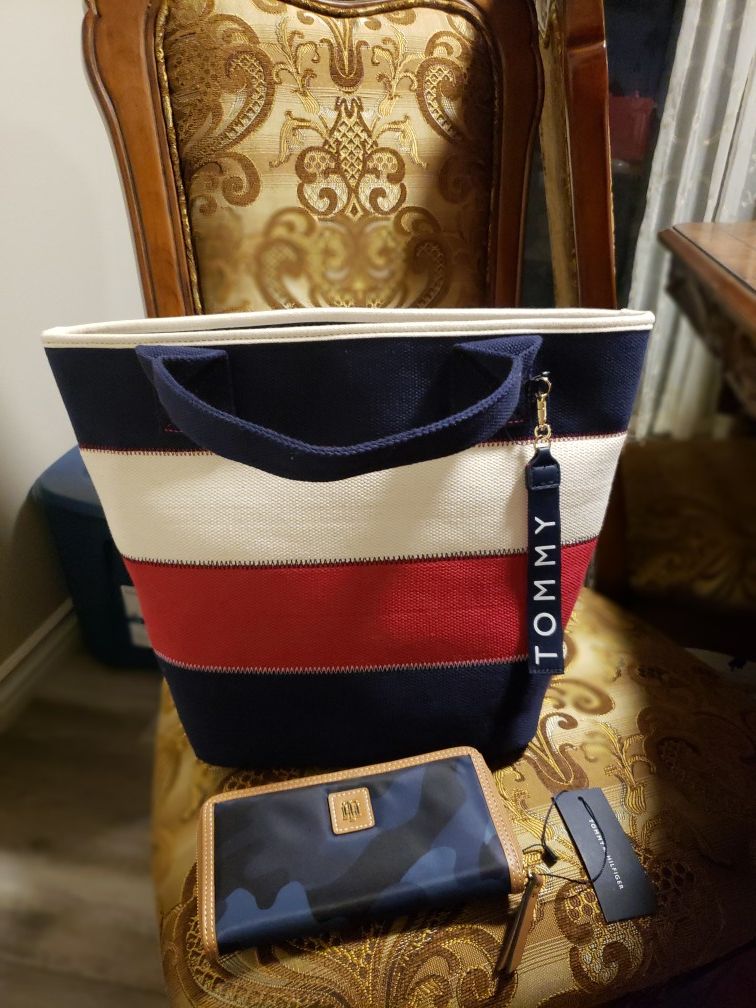 Combo tote bag and wallet