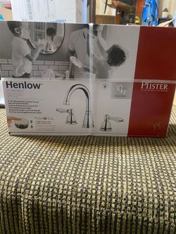 Pfister Henlow Polished Chrome Finish Bathroom Faucet