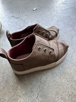 TOMS toddler Boot Size 10