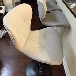 Modern Swivel Bar Stool Set