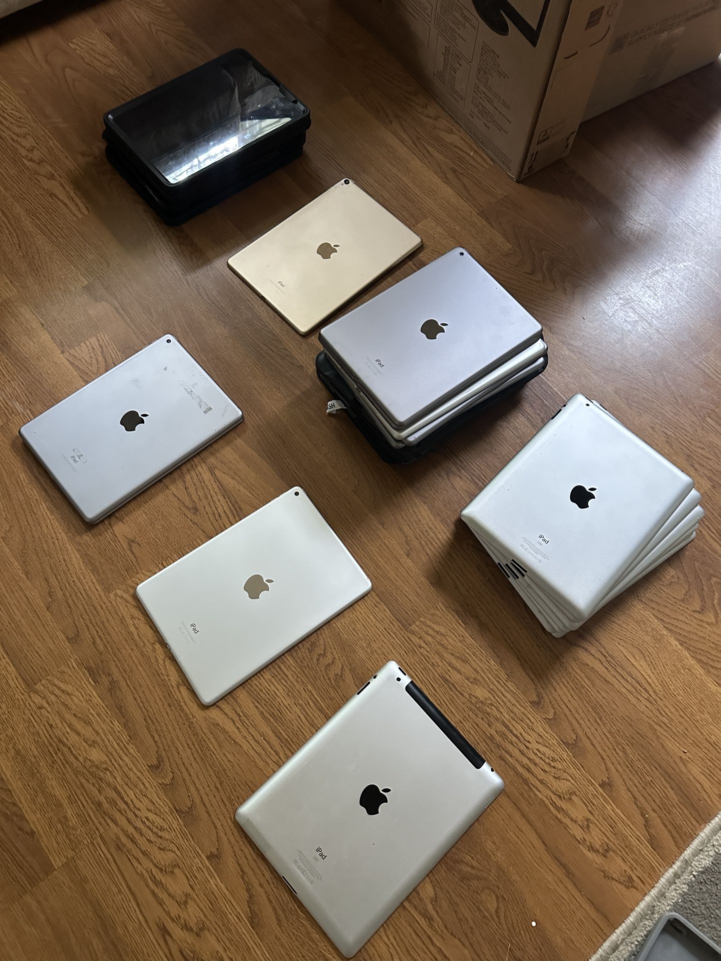 Various iPads