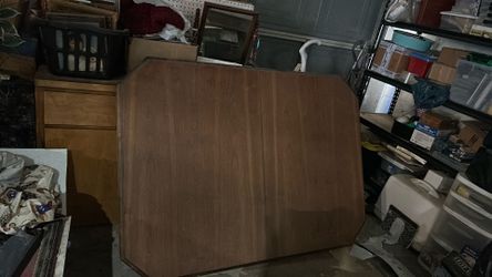 Ethan Allen Table with legs detached