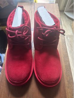 UGG Mini boot size 6