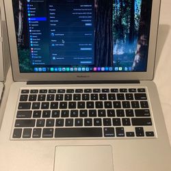 Apple Macbook 13” - i7 CPU