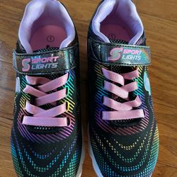 NEW Skechers girls Light-Up Sneakers size 1