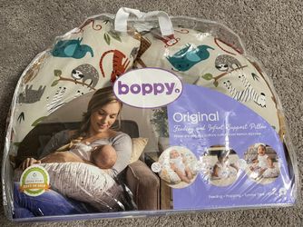 Boppy Nursing Pillow and Positioner—Original