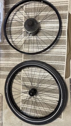 Townie by Electra Heavy duty Ebike, Cruiser wheels / Wheelset, Disk Brake Type. originally $500 