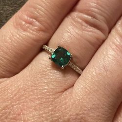 Emerald Ring 925 Sz 6 & 7