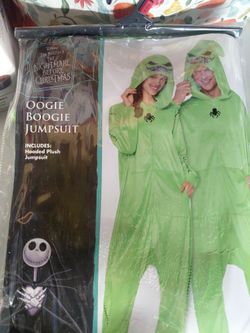Costume