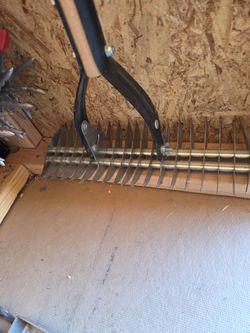 True Temper Thatch Rake