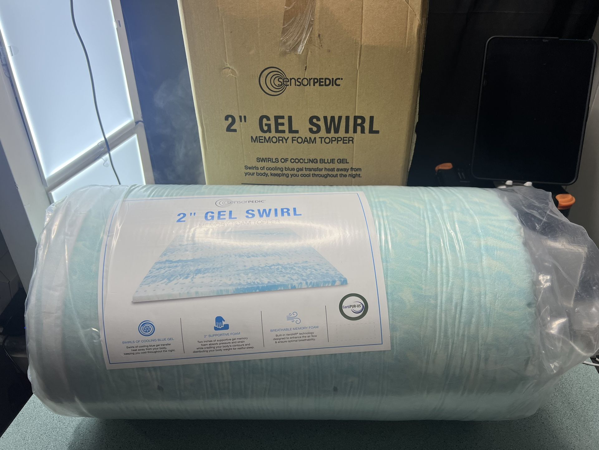 SENSORPEDIC 2” GEL SWIRL MEMORY FOAM TOPPER, KING SIZE