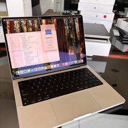 Apple 14” MacBook Pro M4 Pro Chip 48GB Ram 512SSD! 90 day warranty! We offer financing!