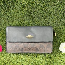 🔥🔥Authentic Coach Bag – Black & Brown Double C – M1922 F78229 – $69