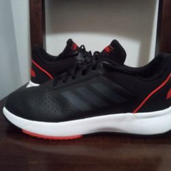 Like New Adidas Size 8 Men's $30