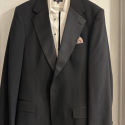 Men’s Bill Blass Tux/ Jacket, Shirt ,Pants
