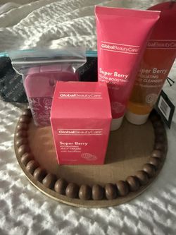 Super Berry Self-Care Gift Set