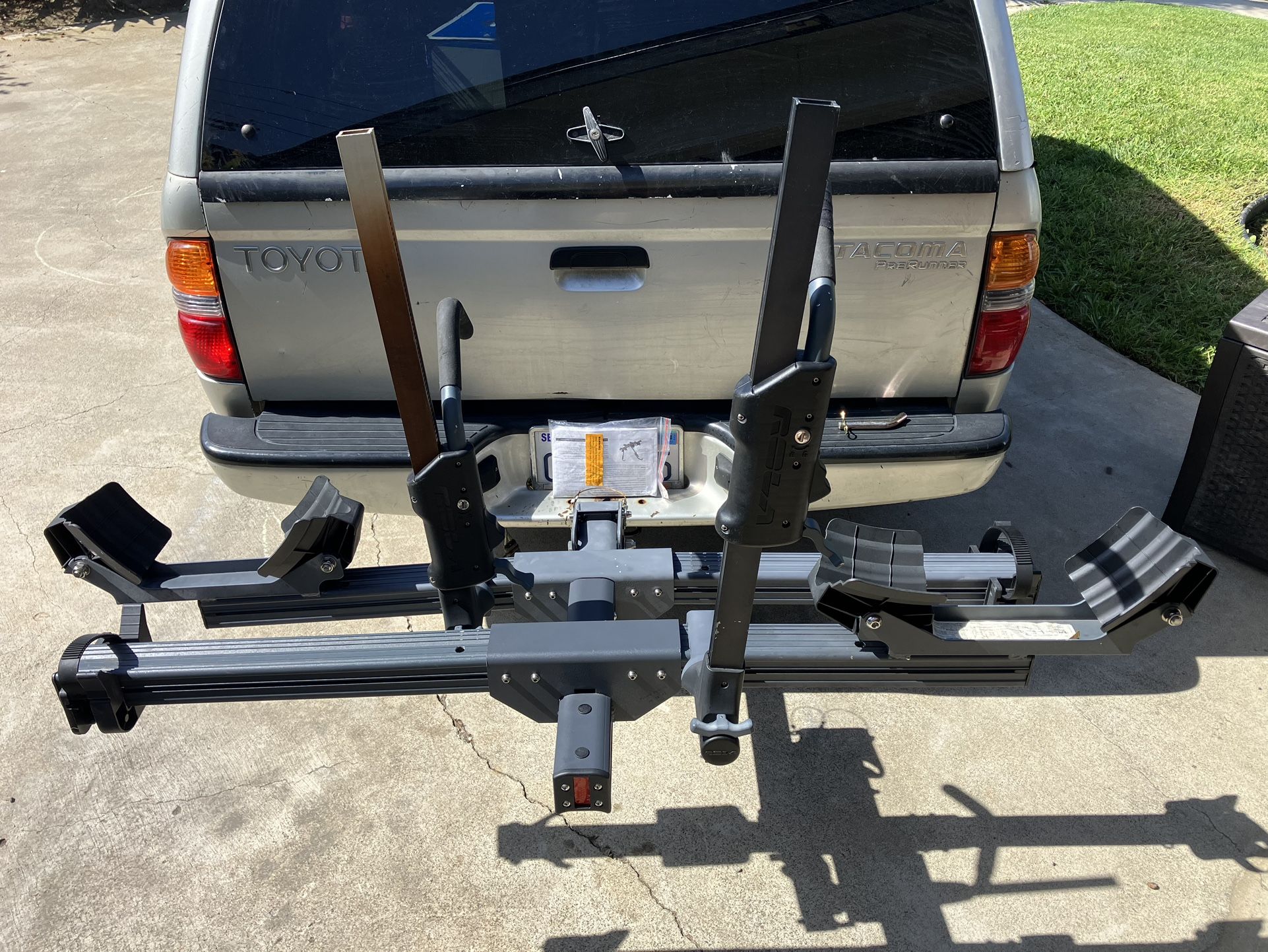 Rola Convoy Modular Bike Carrier Hitch Mount Bike Rack Tray bikes bicycle Sold exactly as pictured, good condition, current set up holds 2 bikes, bu