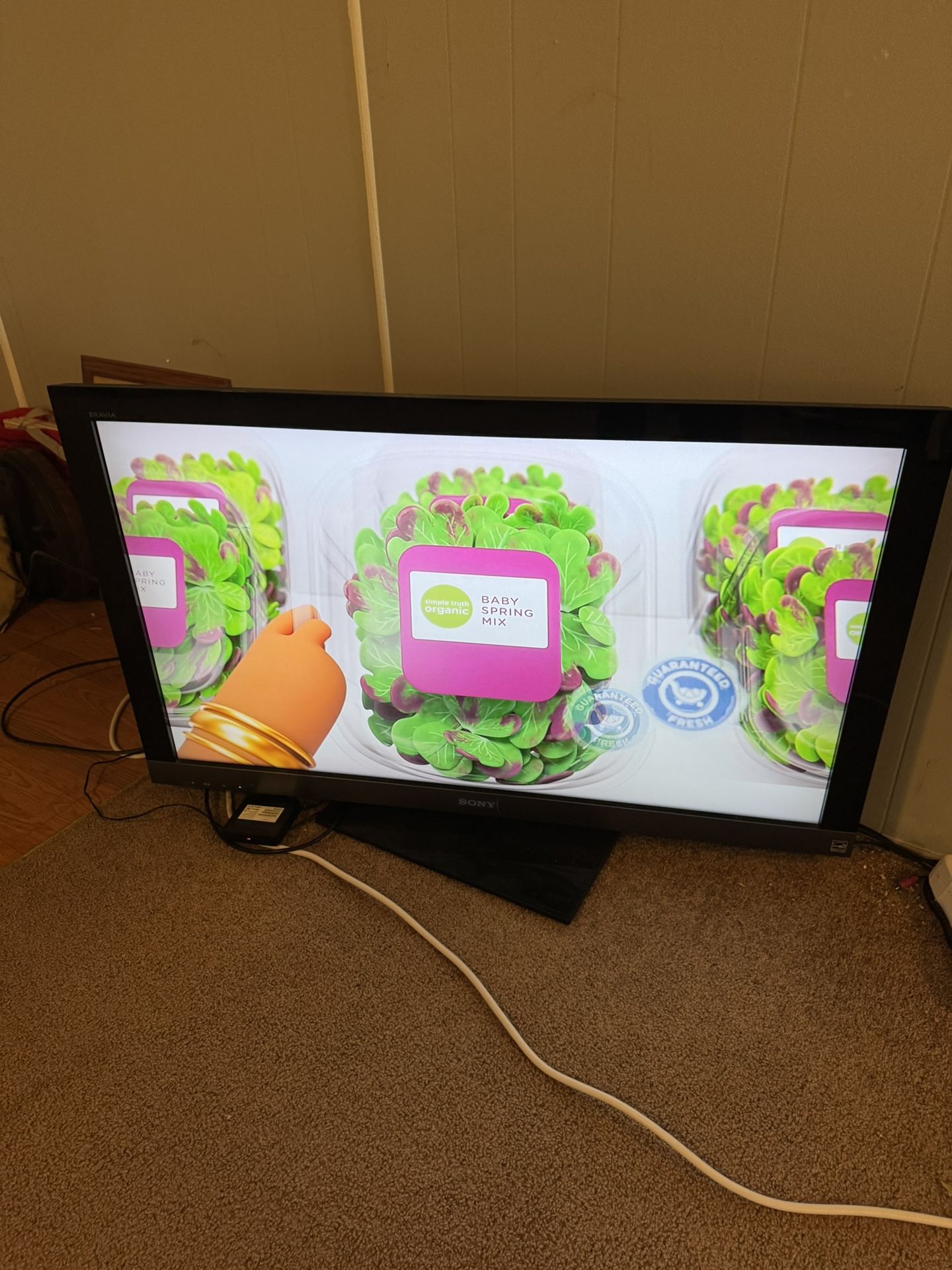 TV SONY 45”