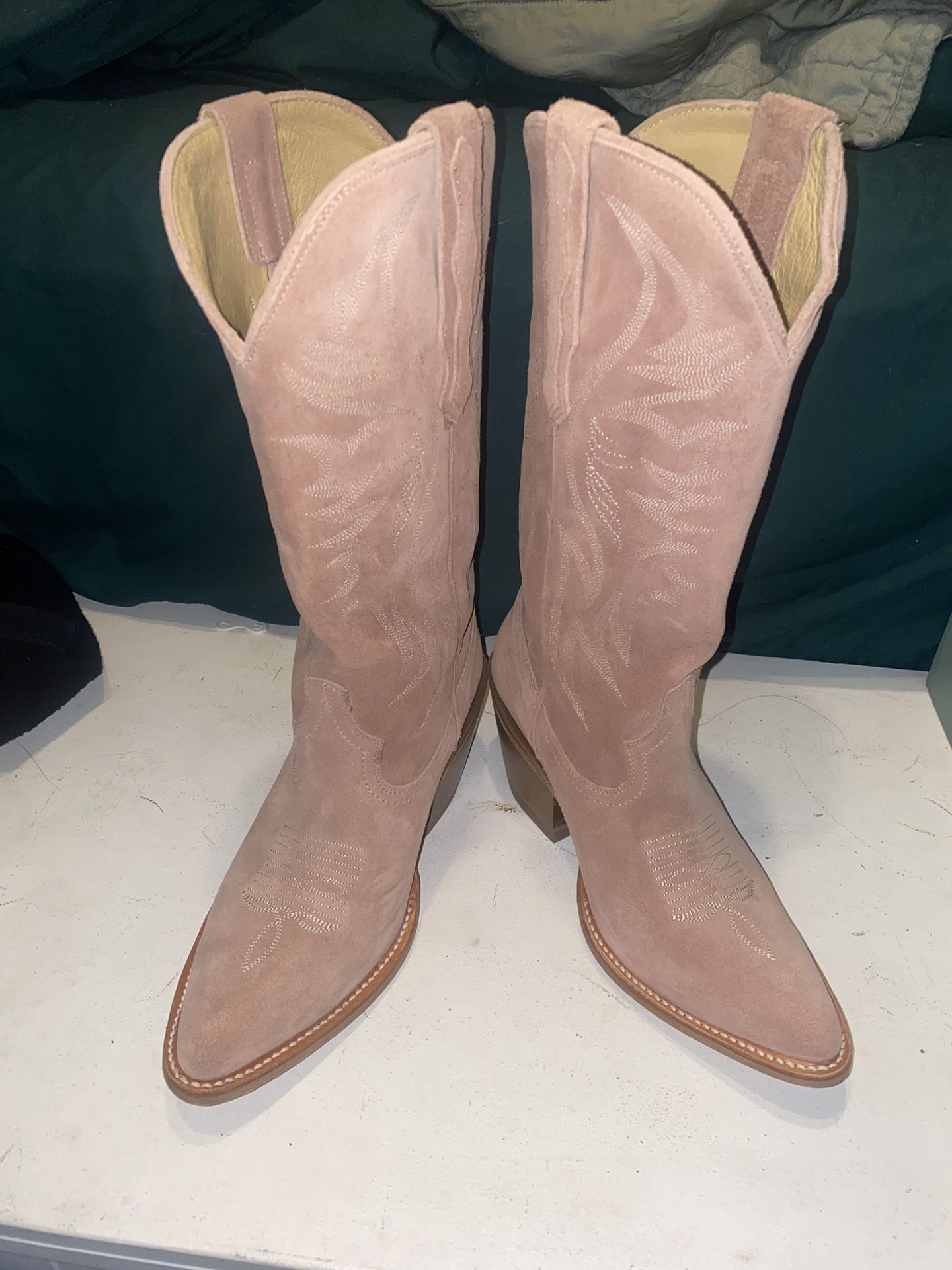 Pink Idyllwind Cowgirl Boots