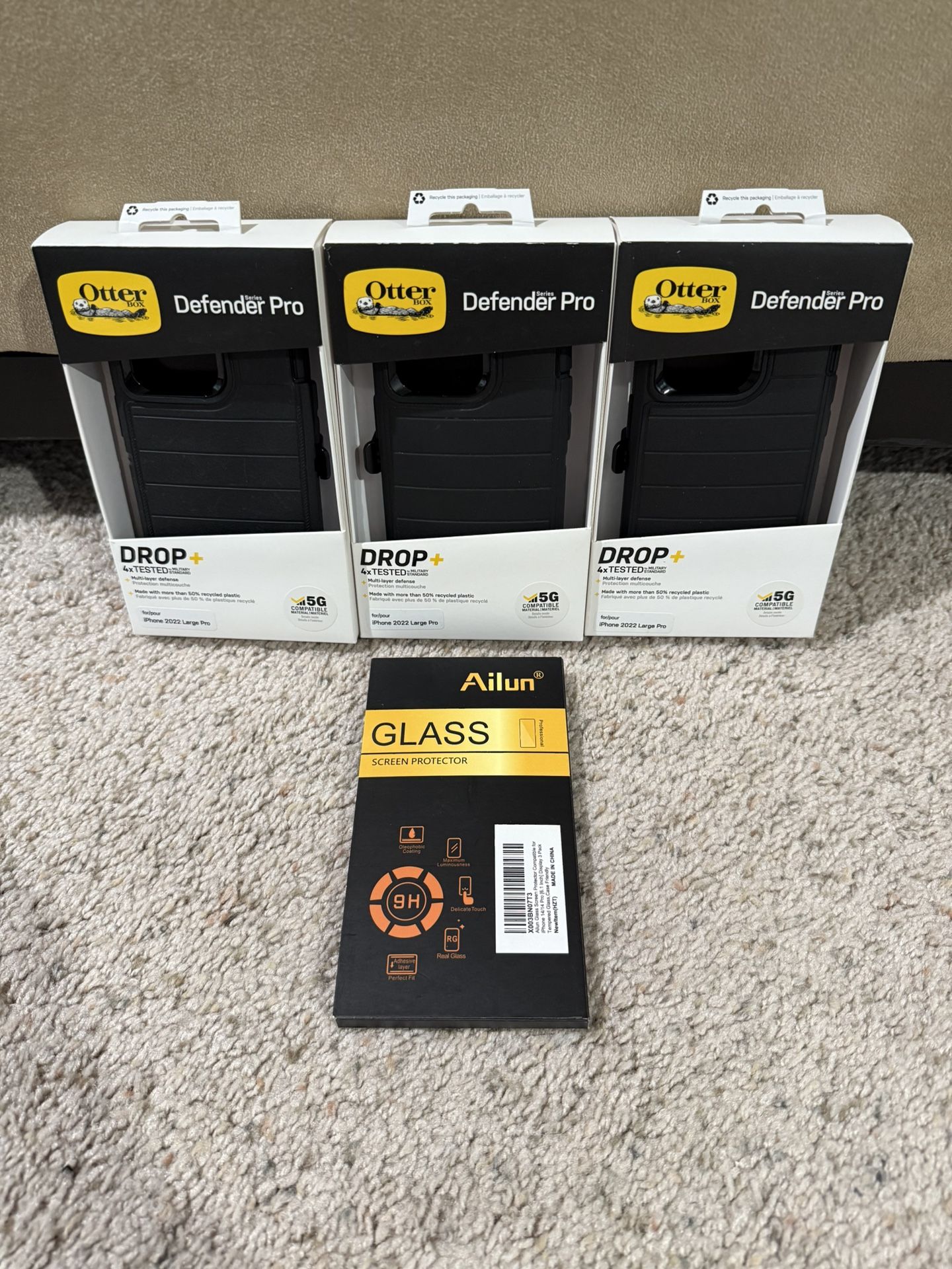 3 OtterBox Defender Series Pro iPhone 14 Pro case