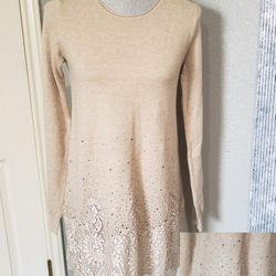 Size MEDIUM Top