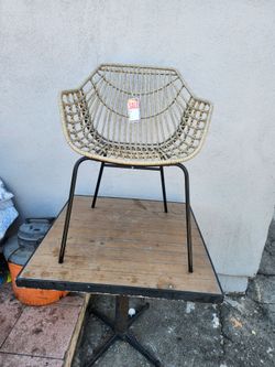 Vendo Una  silla  seminueva