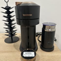 Like New Nespresso Vertuo Next Coffee and Espresso Machine by De'Longhi with Milk Frother ,1100 ml, Black And Rose Gold