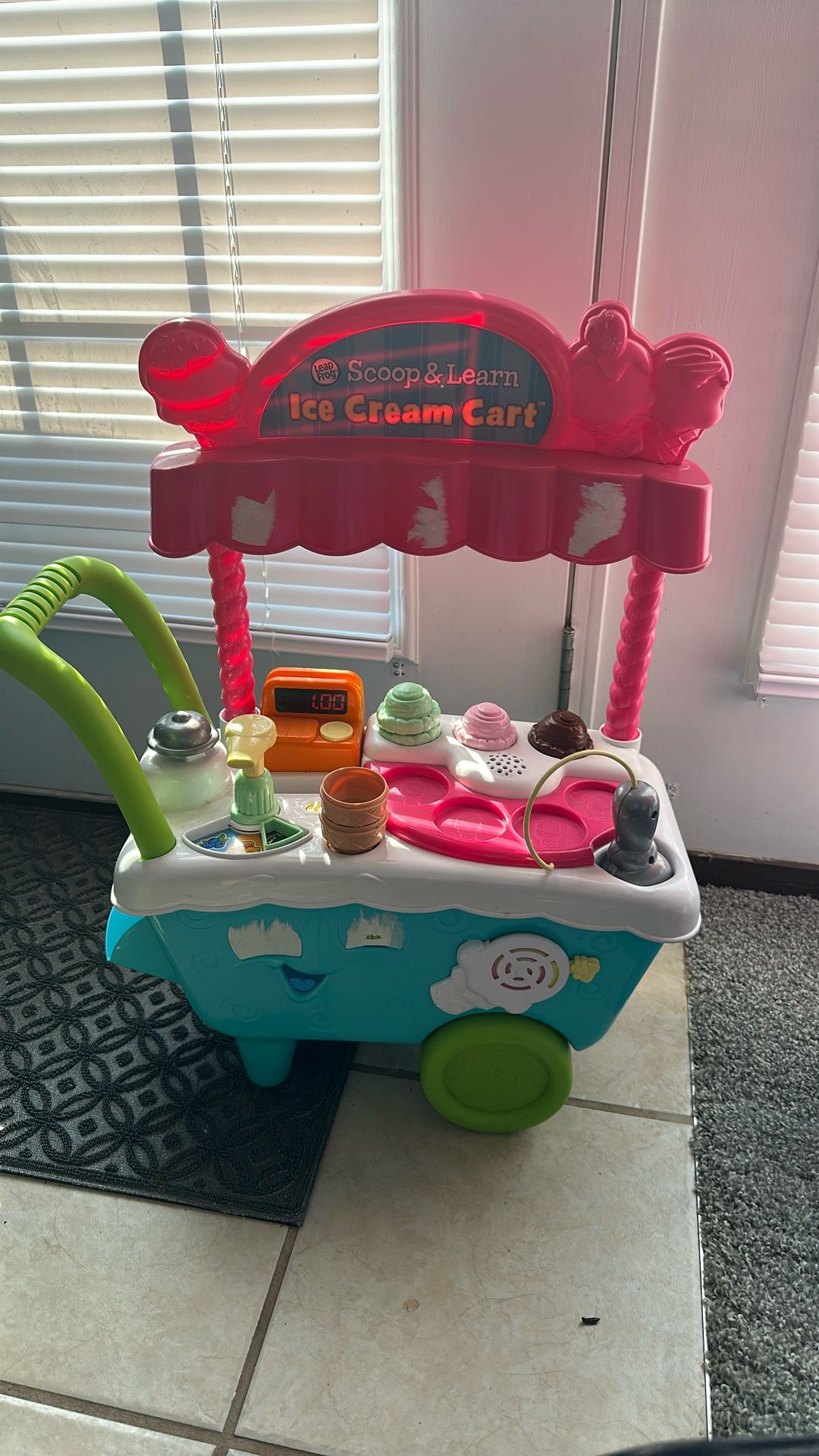 Baby/toddler Ice cream stand
