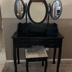 Vanity With Matching Stool. 