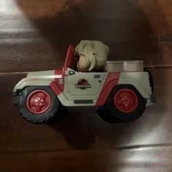 Funko Pop! Jurassic Park – Dr. Ellie Sattler with Jeep (#39)