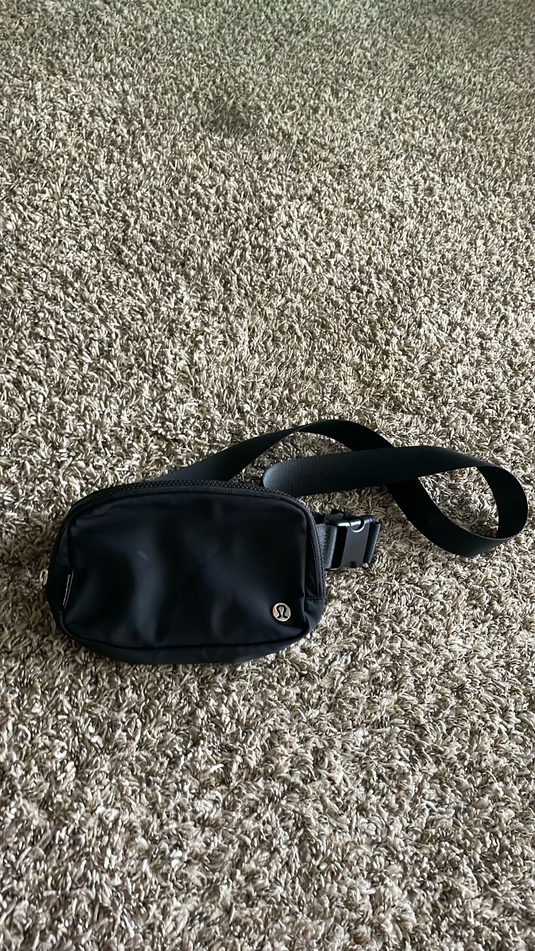 lululemon belt bag