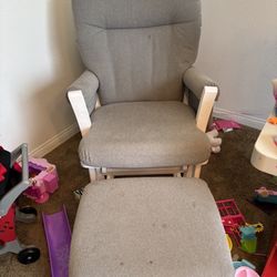 Rocking Chair 
