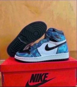 Air Jordan 1 Retro High OG Size 7.5 Womens Brand New