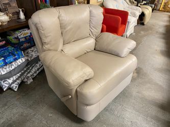 Ivory Manual Reclining Swivel Arm Chair