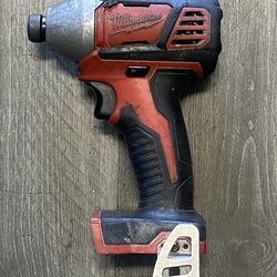 Milwaukee impact  18v