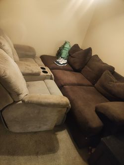 2 couches for sale 100$