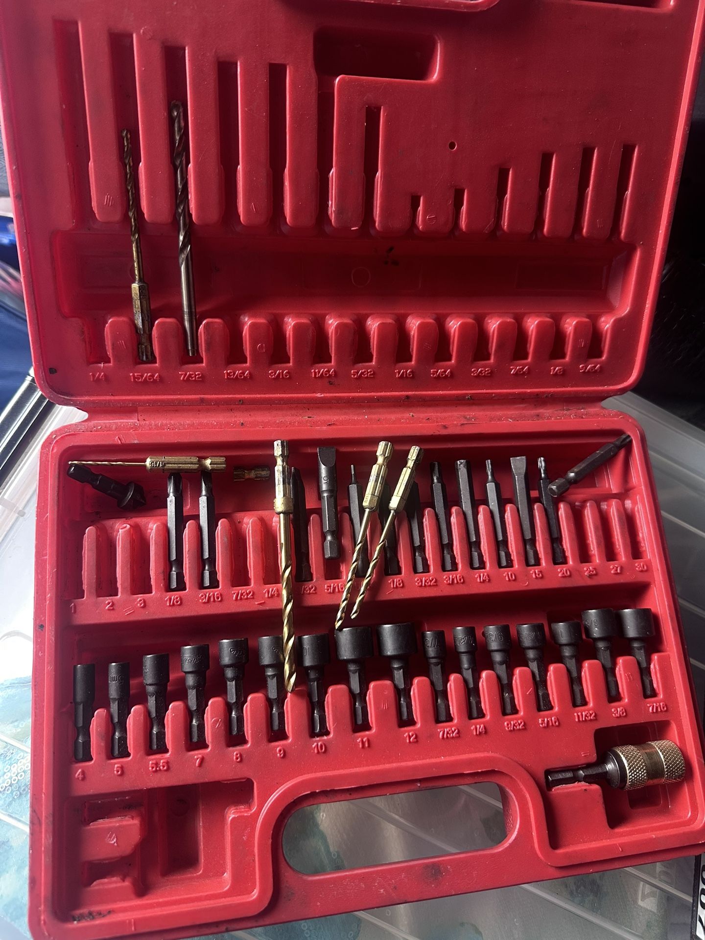 Multiple Drill Bits
