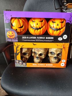 Light up and noise Halloween decorations