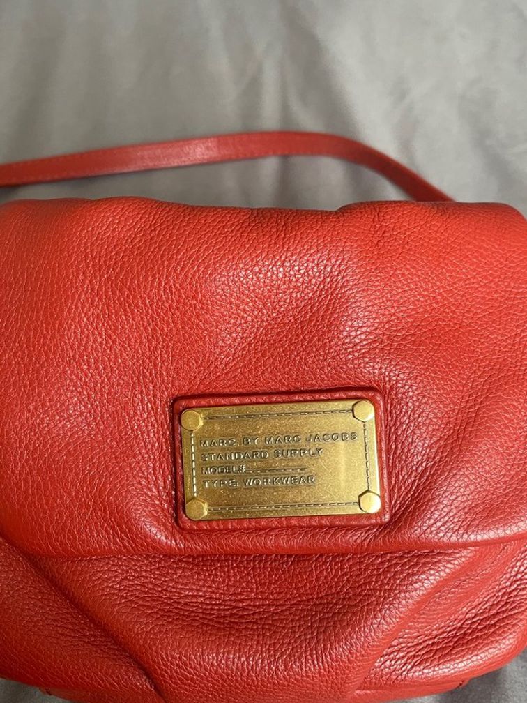 Marc by Marc Jacobs Q Percy Leather Crossbody Bag  purse Orange pinkNeon