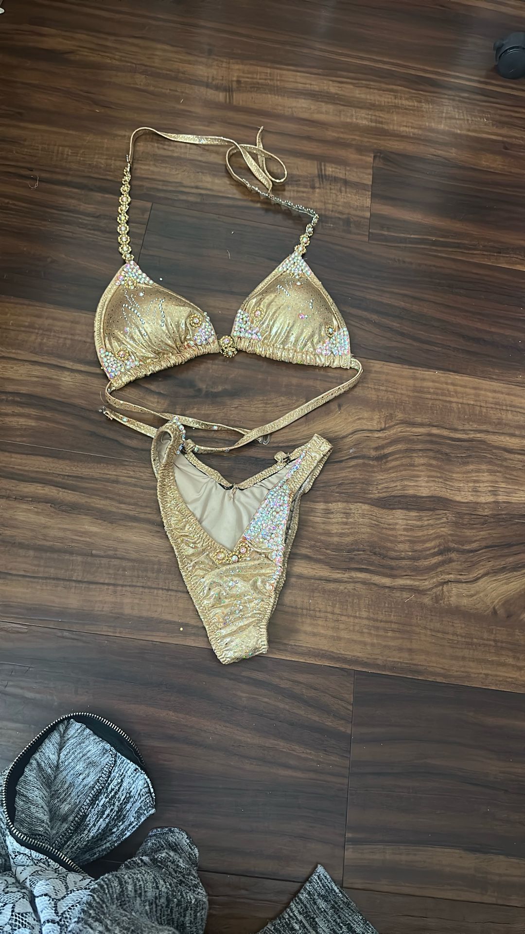 Figure Bikini