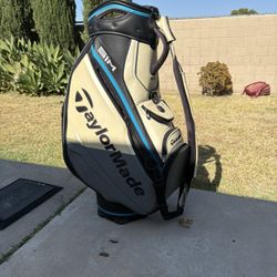 Taylormade Sim 2 Staff Bag!