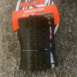 MAXIS MOUNTAIN BIKE TIRE 24 X 2.40