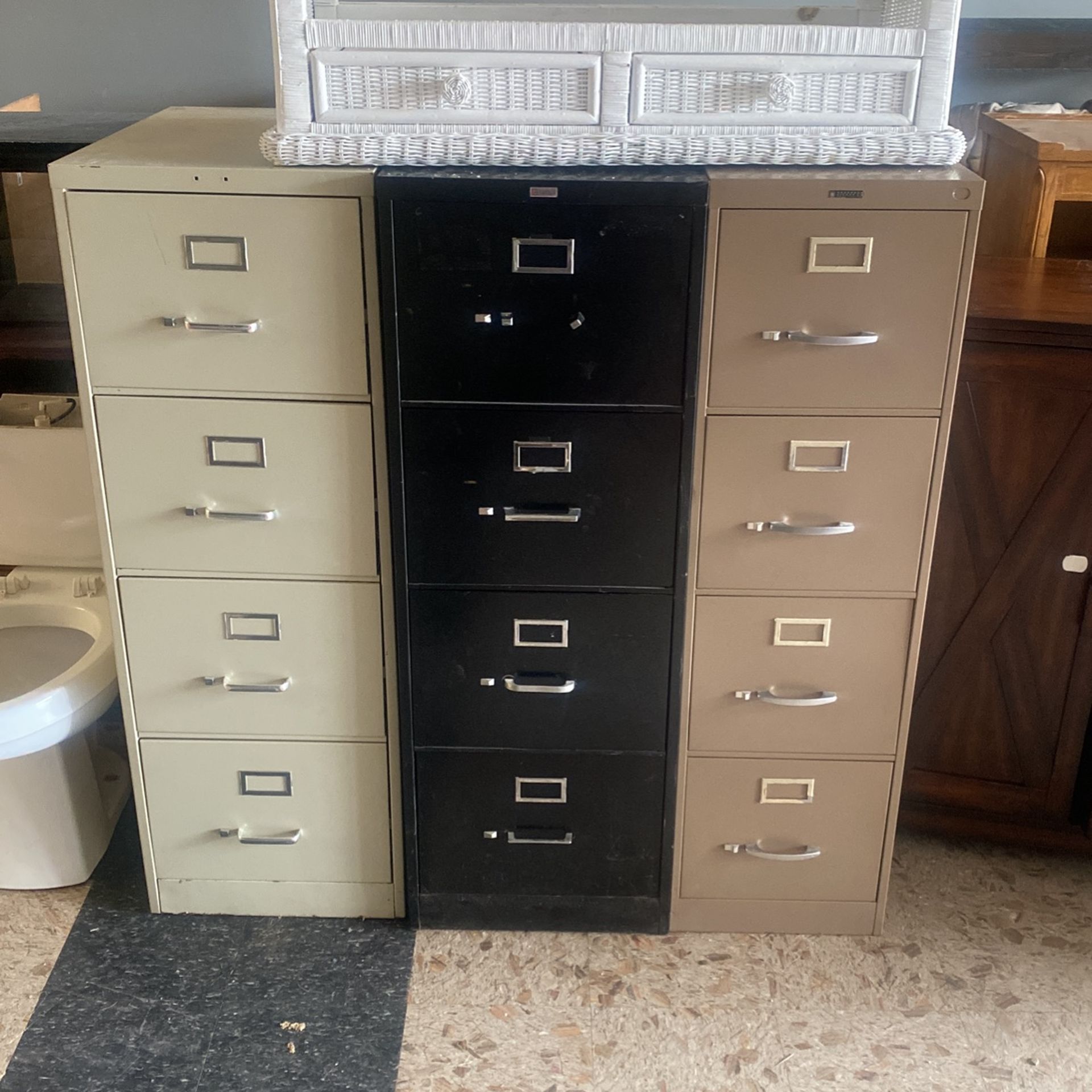 Meta Cabinets