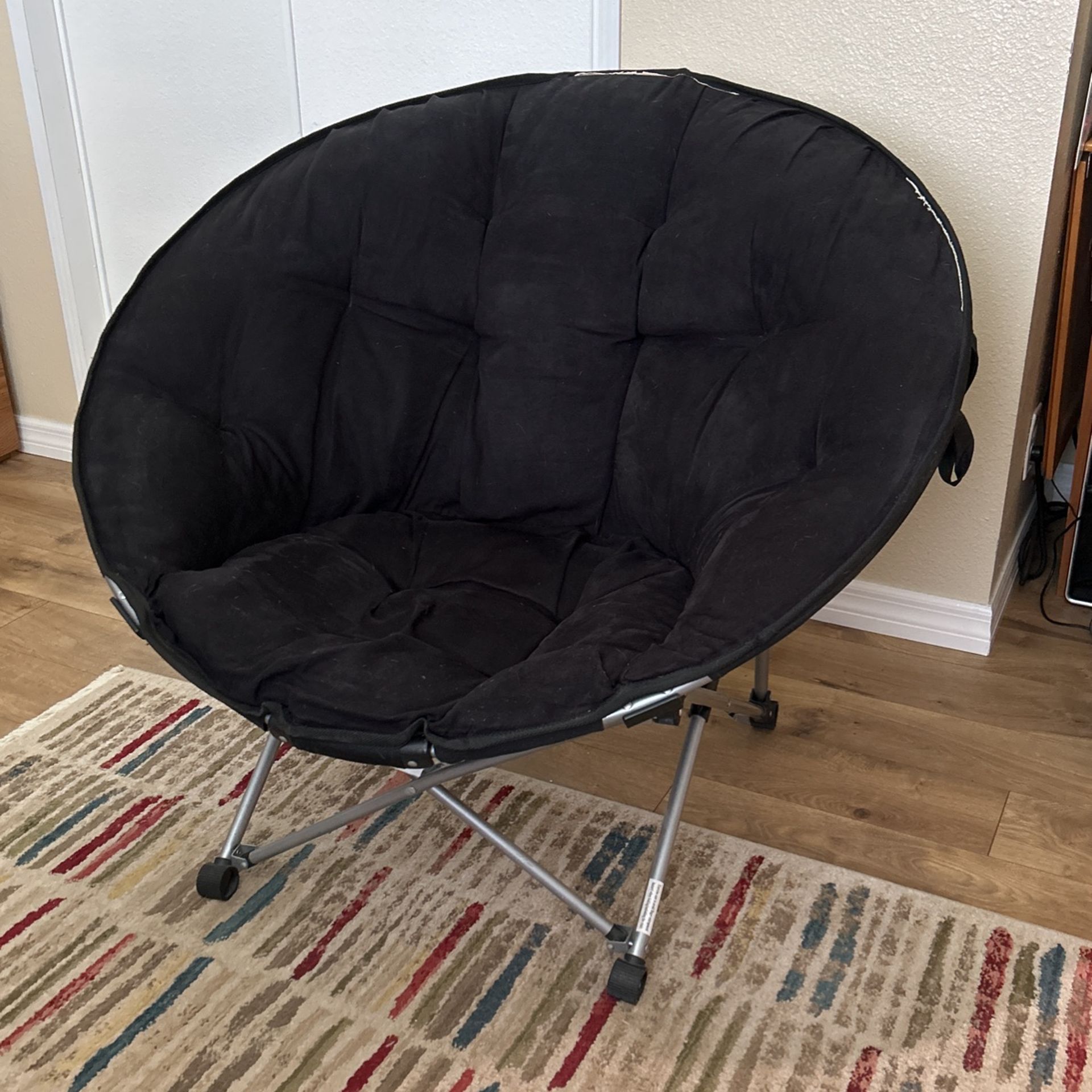 Oversized Foldable Saucer Chair