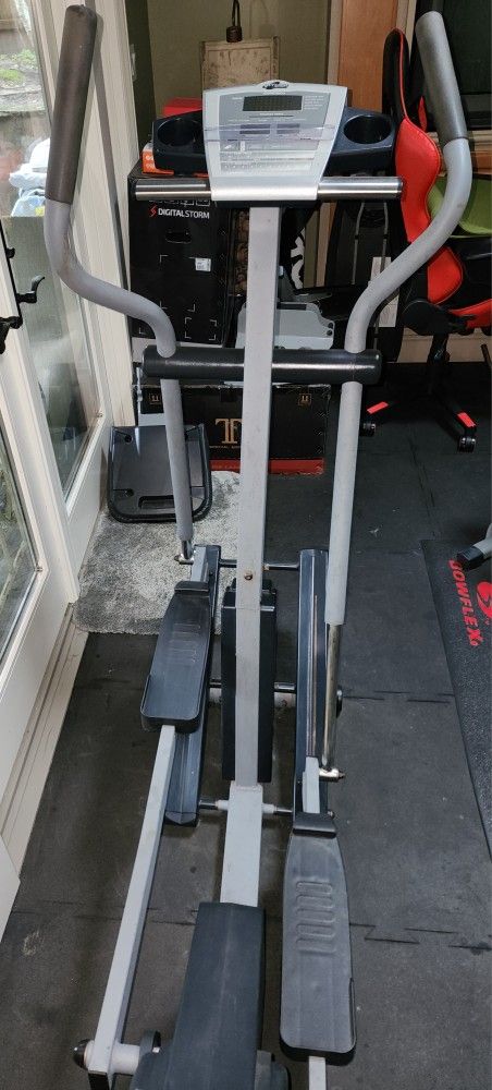 NordicTrack VGR 990 Elliptical