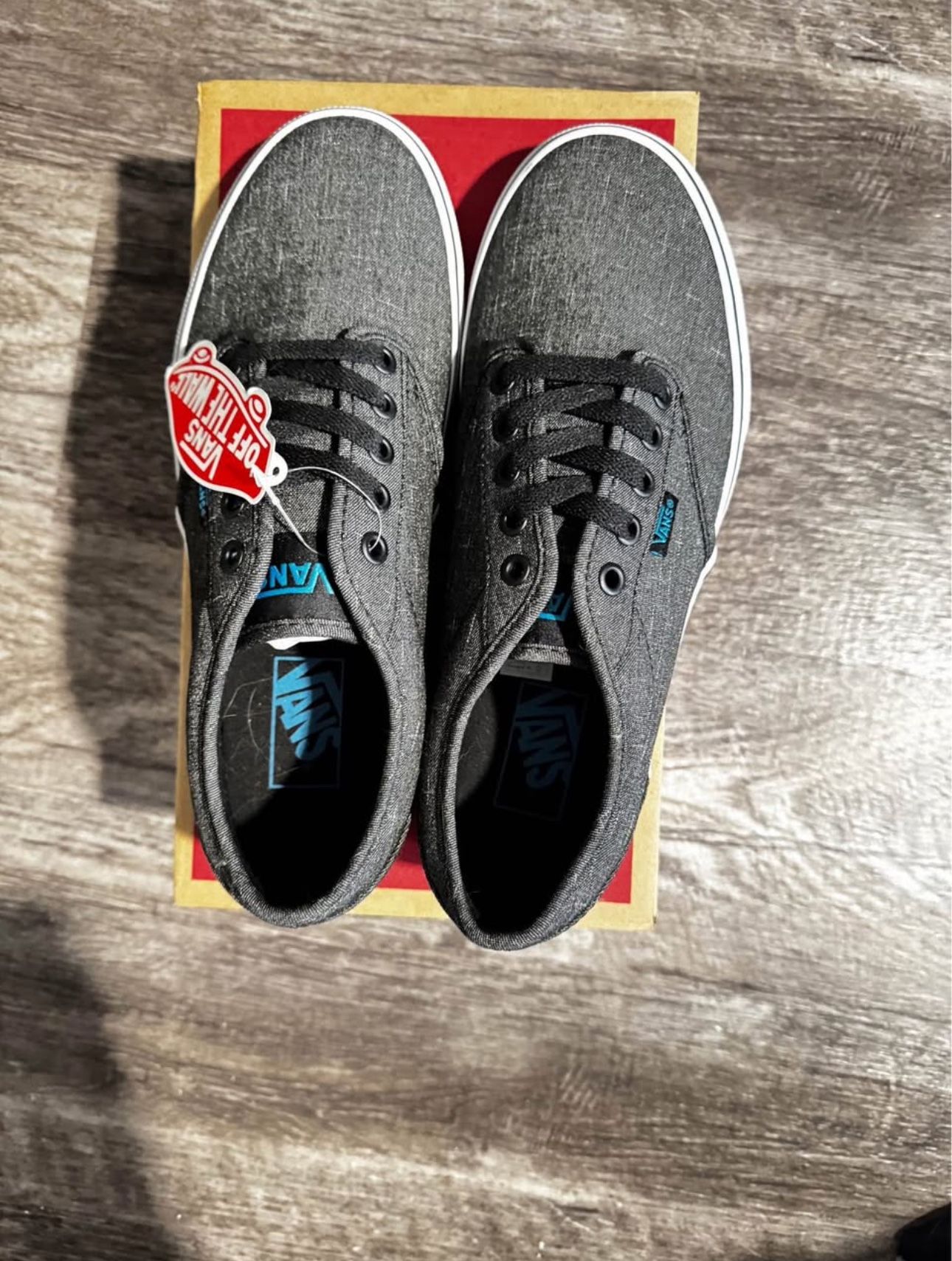 VANS ATWOOD SNEAKER (Size 8) BRAND NEW - IN BOX W/ TAGS ATTATCHED - NEVER BEEN WORN