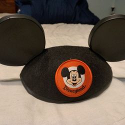 Walt Disney World Mickey Mouse Ears Hat.