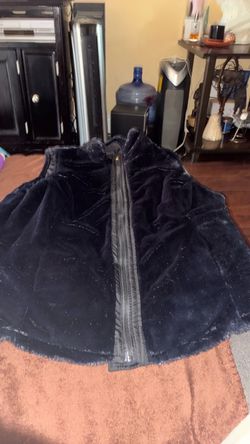 Reversible KC collections Black Faux Fur Zip-Up Vest