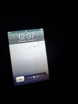 iPod touch 4th generation 32gb In very good working condition  Comes with charging cable