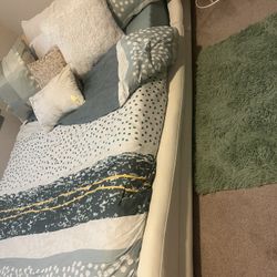 Full Size Bed With Memory Foam Mattress 